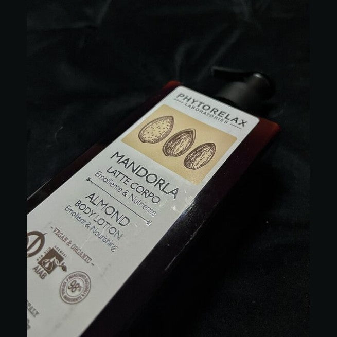 PHYTORELAX Amandel Voedende Bodylotion met Biologische Zoete Amandelolie - 250ml | MISTER33.COM