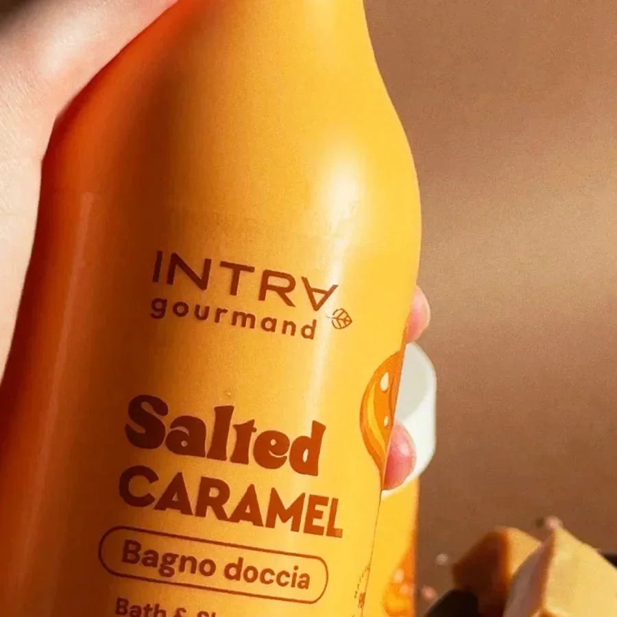 Intra Gourmand Salted Caramel Douchegel – close-up verpakking