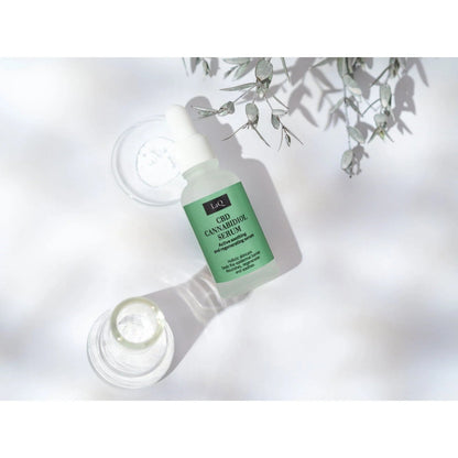 LaQ CBD Cannabidiol Serum voor Probleemhuid/Gevoelige Huid/Acne – sfeerfoto
